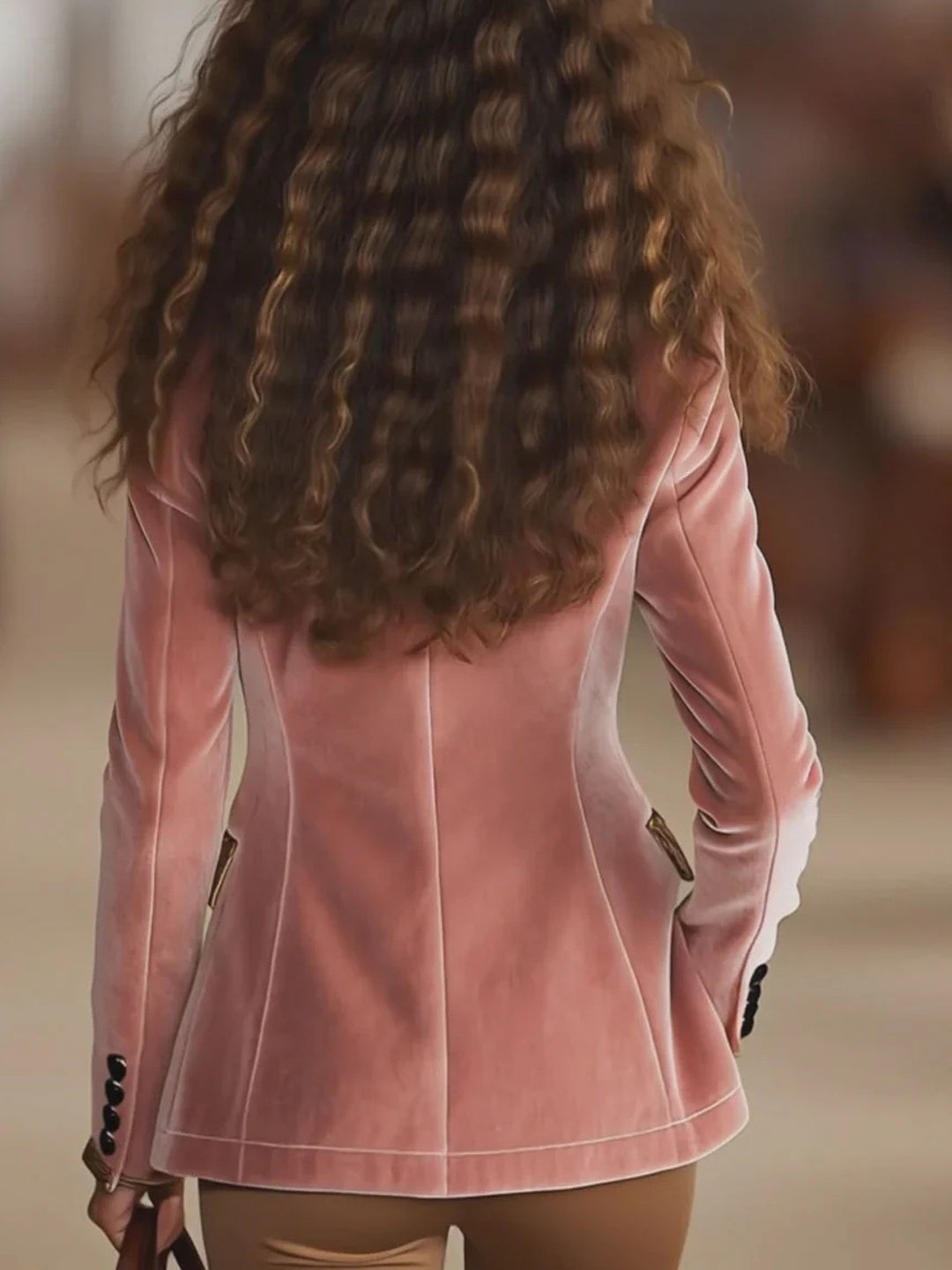 Leonora Contrast-Lapel Velvet Blazer -  Pink